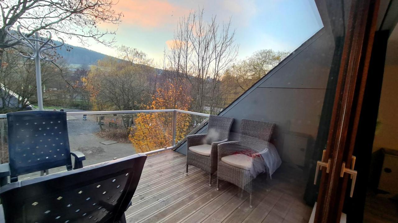 Le Salmoyard, Studio Au Bord Du Lac A Vielsalm Bagian luar foto