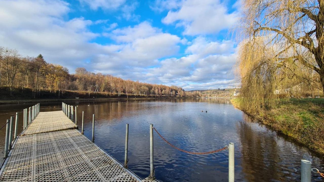 Le Salmoyard, Studio Au Bord Du Lac A Vielsalm Bagian luar foto